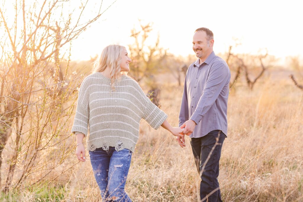 Golden hour Engagement Session |
What time is ideal for photos?