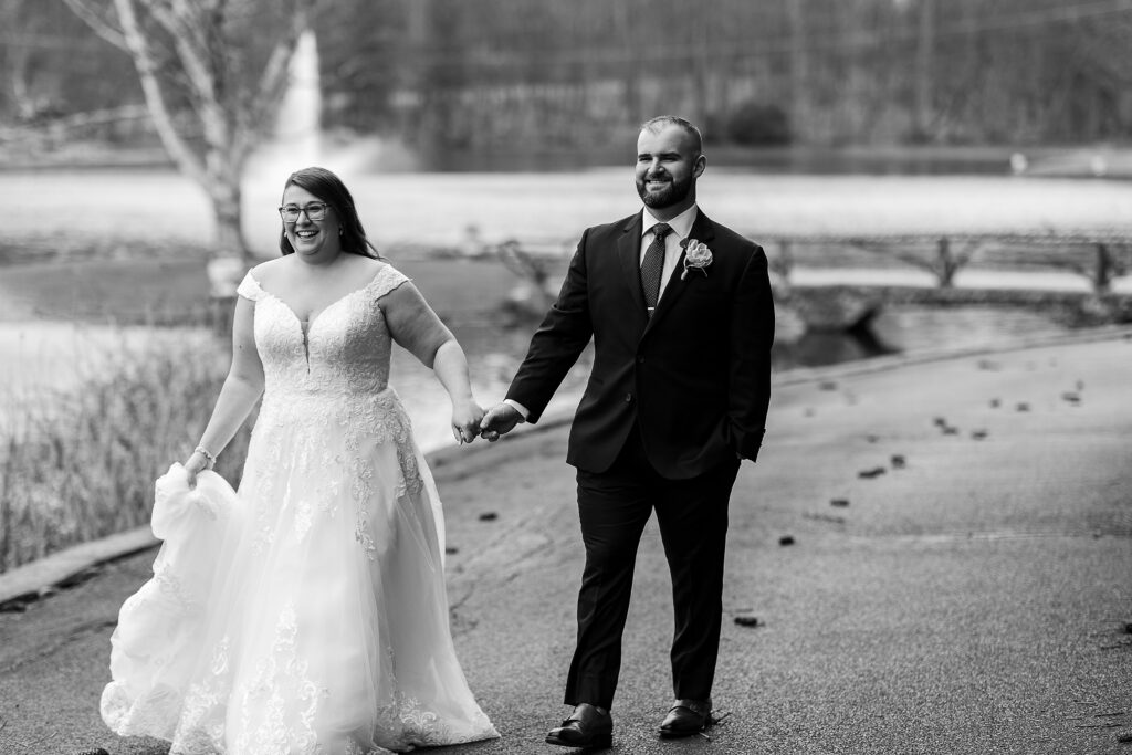 black and white wedding portraits
bride and groom walking portraits
bride and groom photos
new jersey weddings
wedding photos 
wedding day dreams 