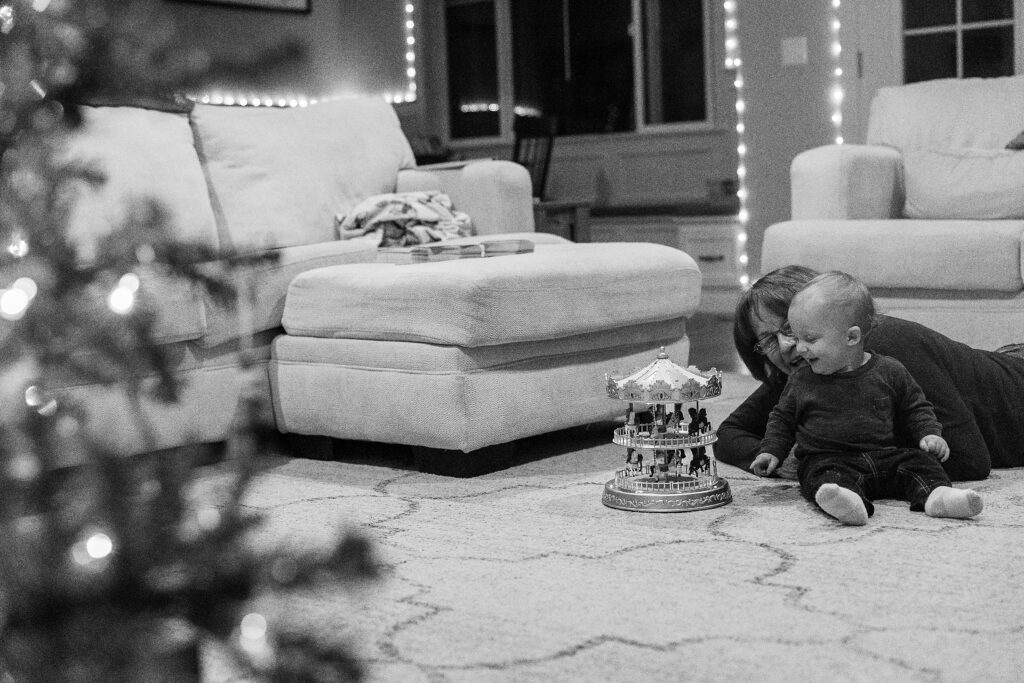 A few of my favorite things - christmas edition
christmas post
christmas blogs
professional photographer
colorado photographer
black and white images
family christmas time 
christmas photos
christmas portraits
montrose colorado photographer