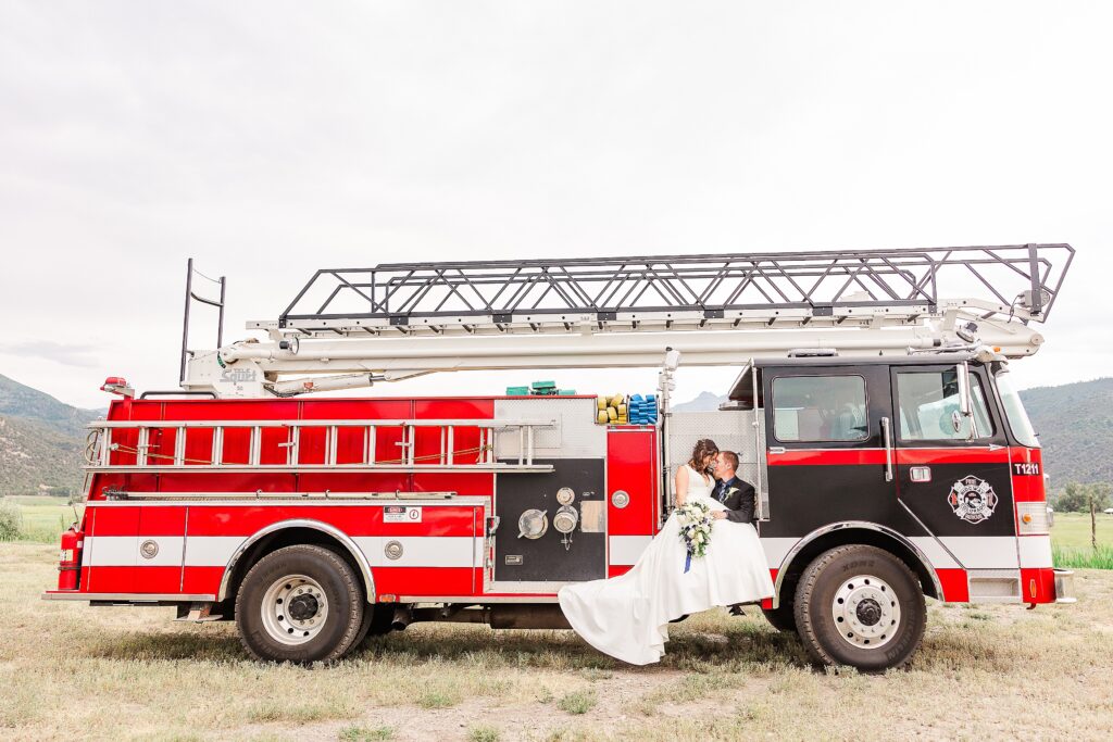 Ouray Wedding
Gorgeous mountain wedding
wedding poses
how to pose for a wedding
wedding details 
wedding days
montrose weddings 
ridgway colorado weddings
ouray colorado weddings
firettruck wedding photos