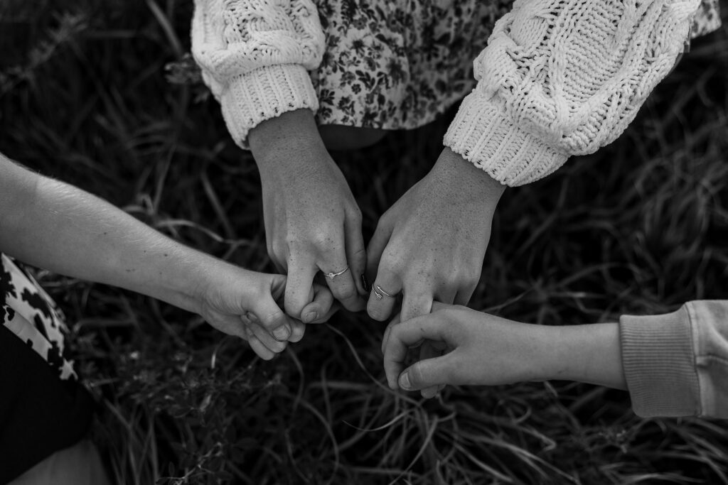 Montrose family photography
montrose family
private property session
western colorado family session
family of 3
3 sister session